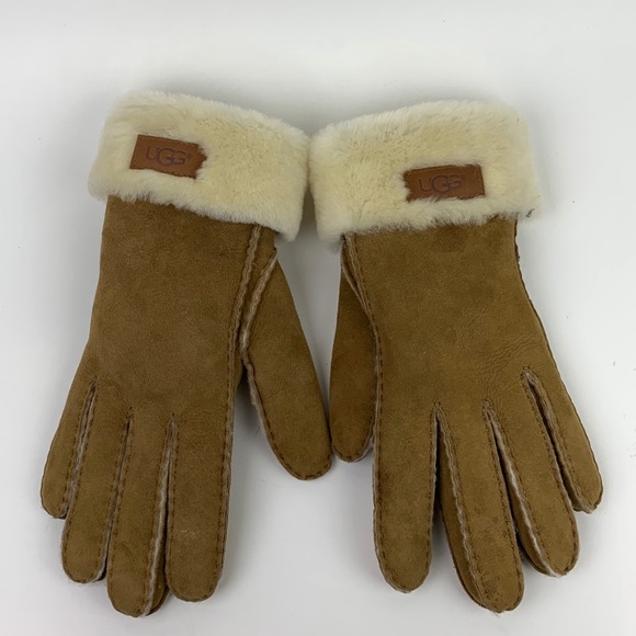 UGG Accessories - UGGGenuine Sheepskin Suede Turn Cuff Glove sz M/L